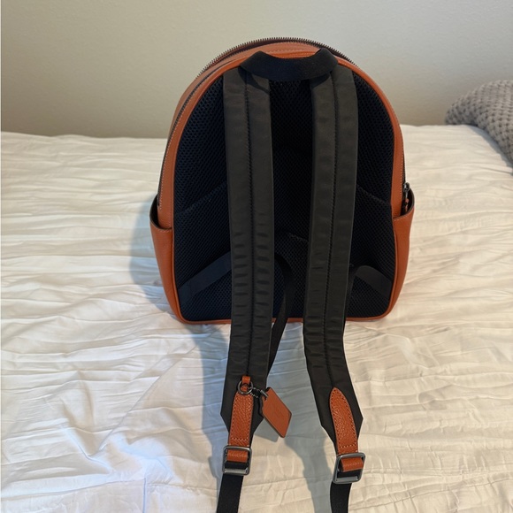 Coach Charter Backpack - Picture 5 of 6